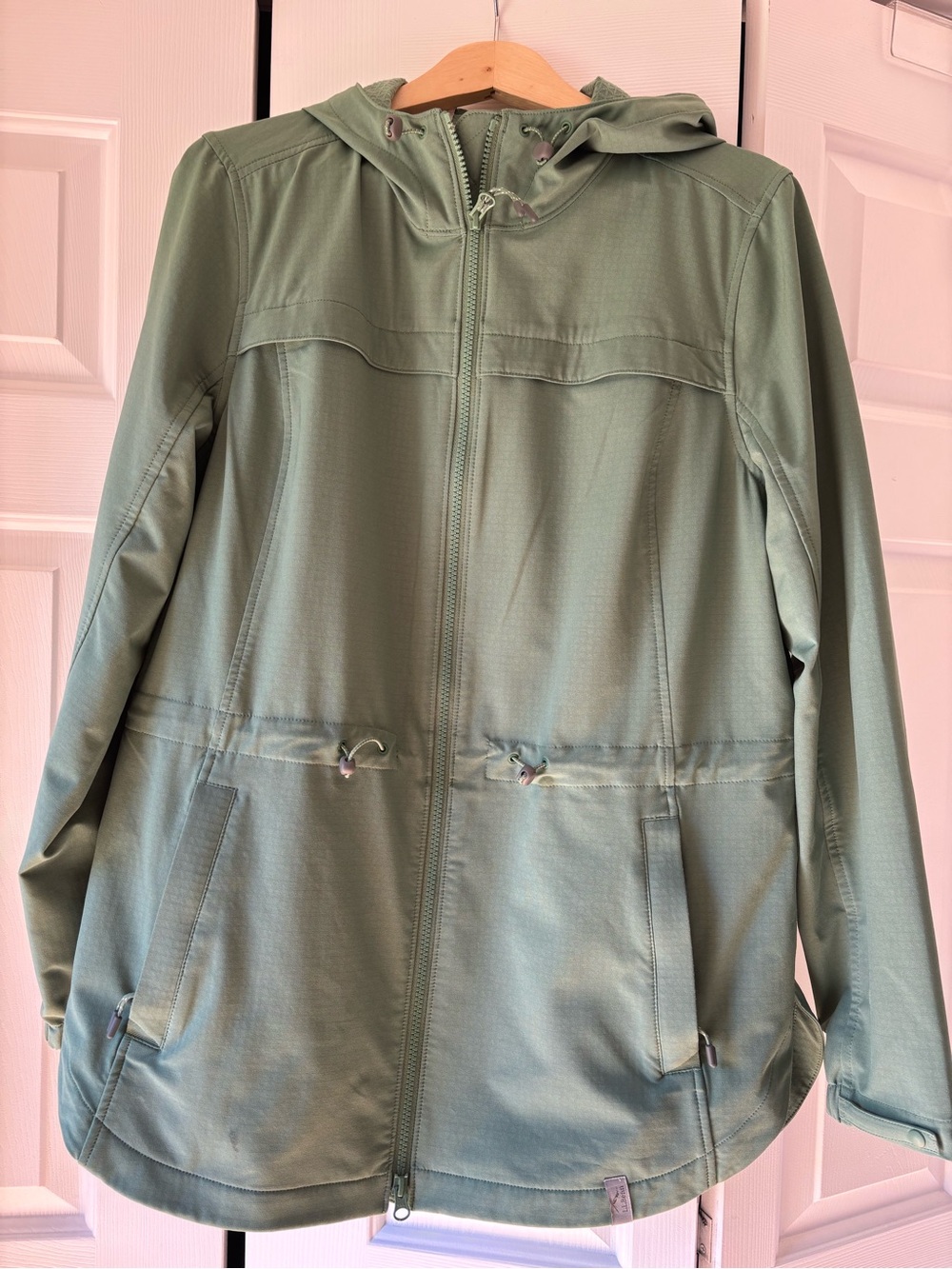 Women’s L.L. Bean Bradbury Stretch All Weather Green Hooded Jacket